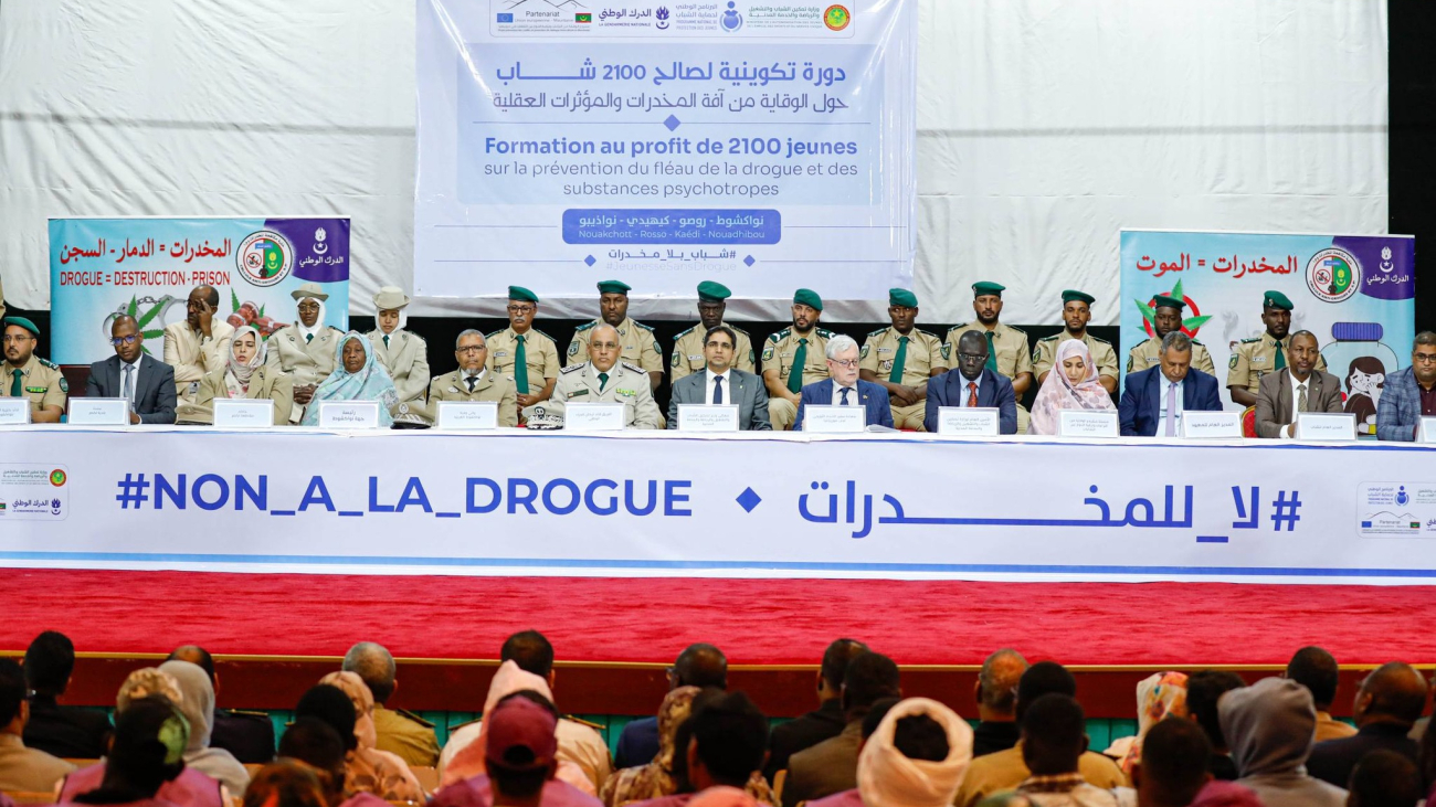 FOR 2100 JEUNES